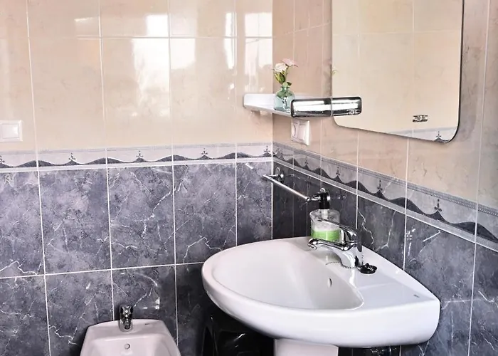 Aires De - Onis Avín